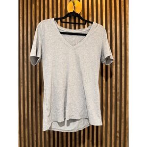 Lululemon Women's‎ V Neck Short Sleeve Relaxed Fit Gray T-Shirt Top